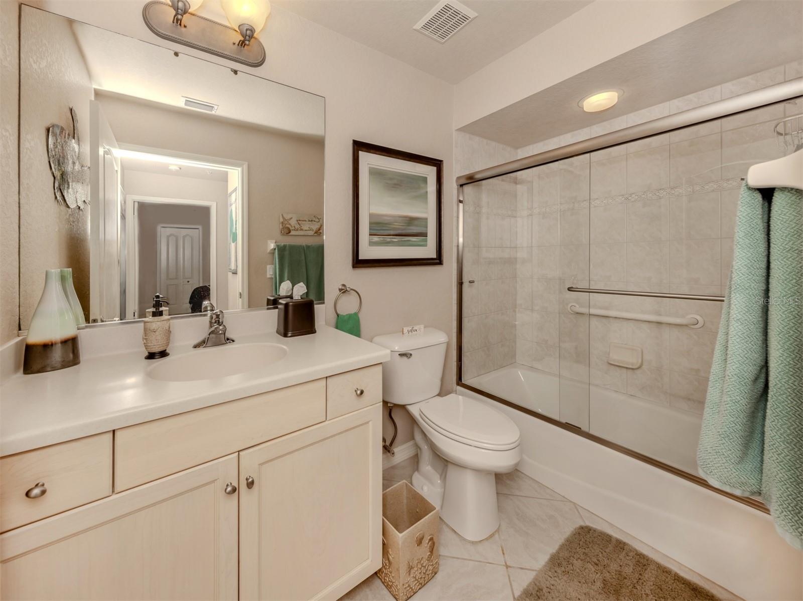800 GARDENS EDGE DR #814, VENICE, FL, 34285