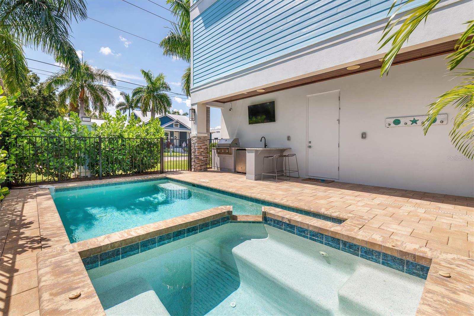 950 W OLYMPIA AVE, PUNTA GORDA, FL, 33950