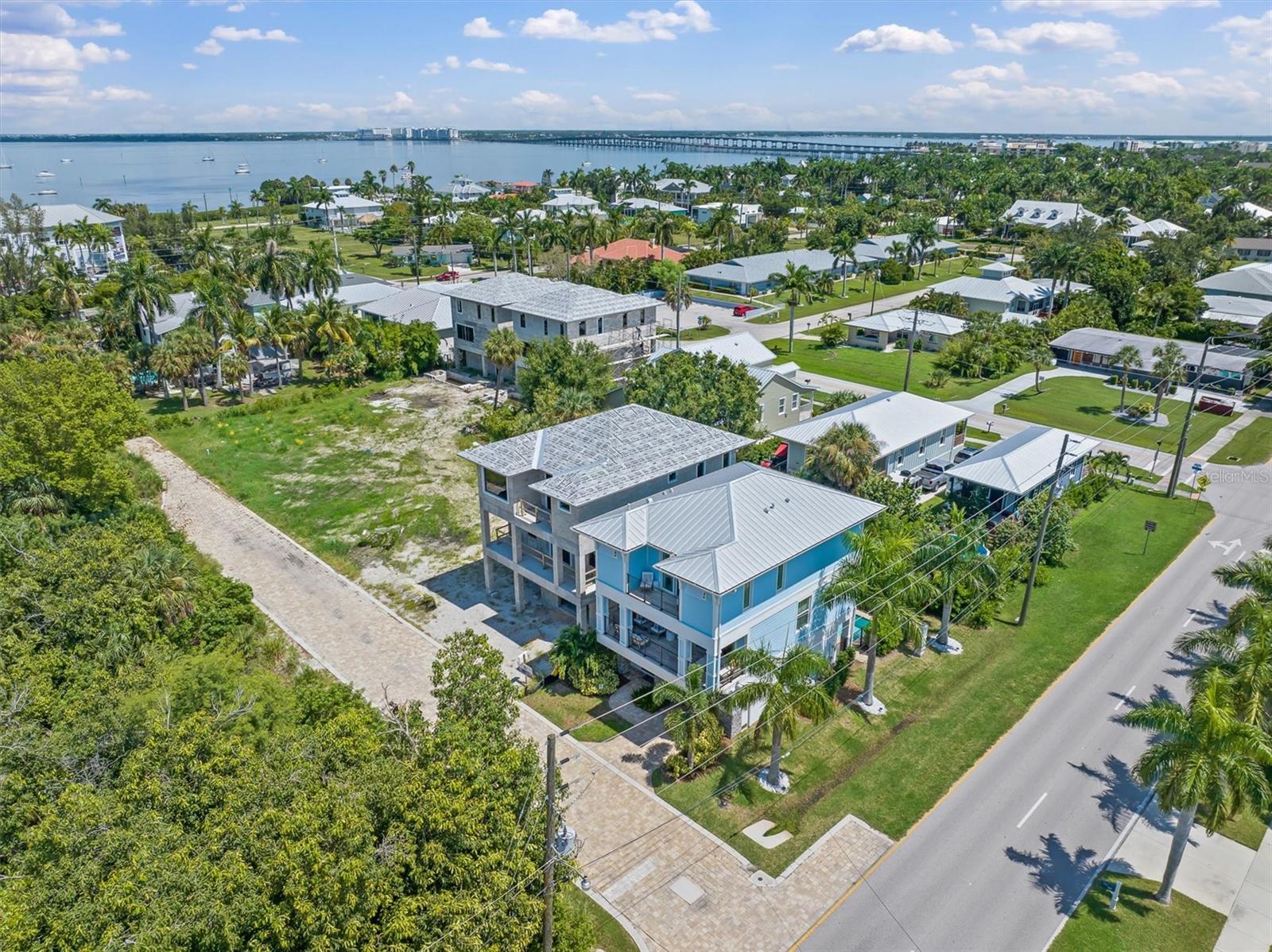 950 W OLYMPIA AVE, PUNTA GORDA, FL, 33950