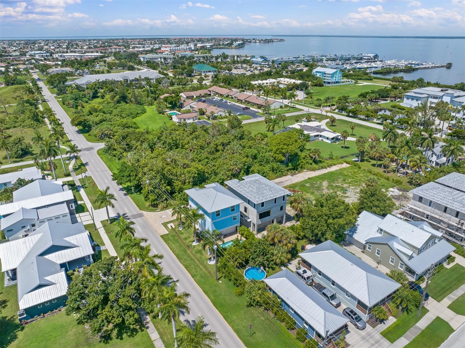 950 W OLYMPIA AVE, PUNTA GORDA, FL, 33950