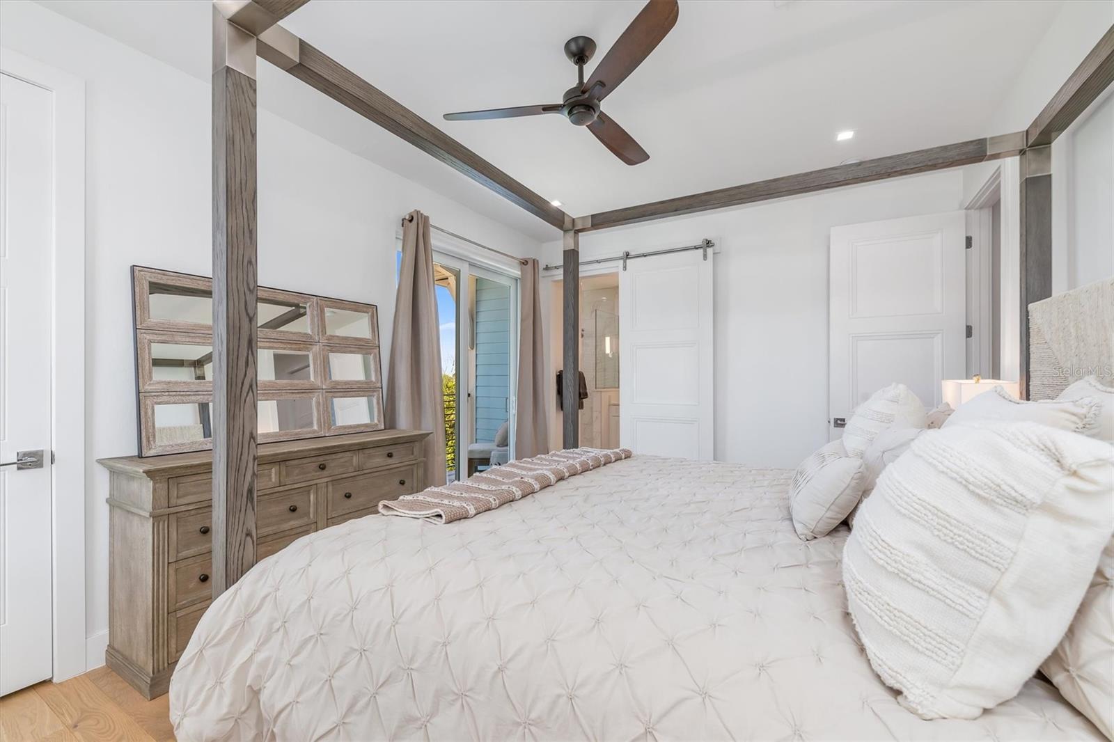 950 W OLYMPIA AVE, PUNTA GORDA, FL, 33950