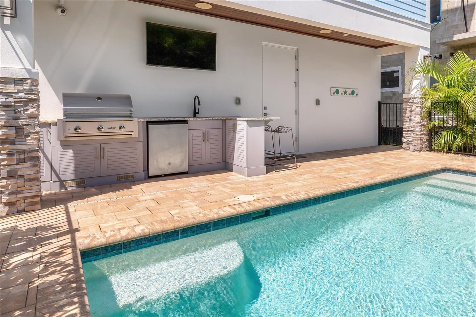 950 W OLYMPIA AVE, PUNTA GORDA, FL, 33950