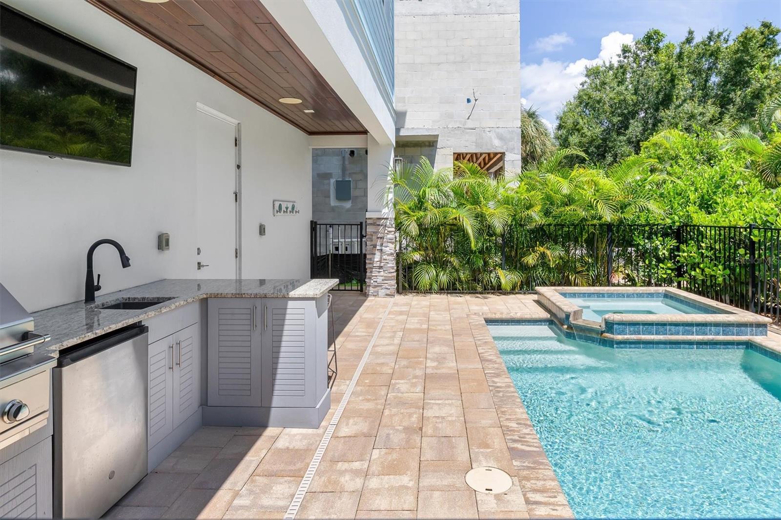 950 W OLYMPIA AVE, PUNTA GORDA, FL, 33950