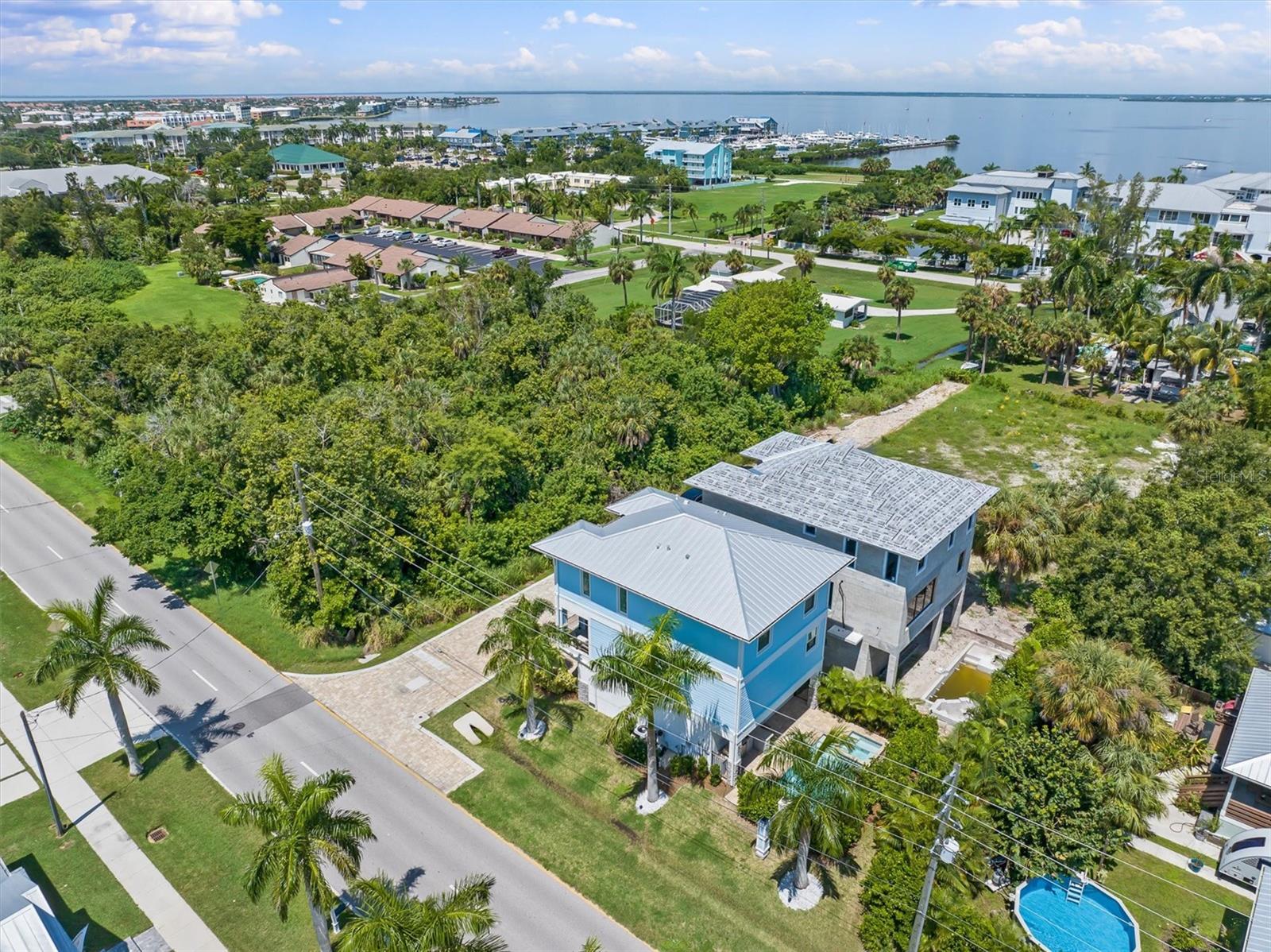 950 W OLYMPIA AVE, PUNTA GORDA, FL, 33950