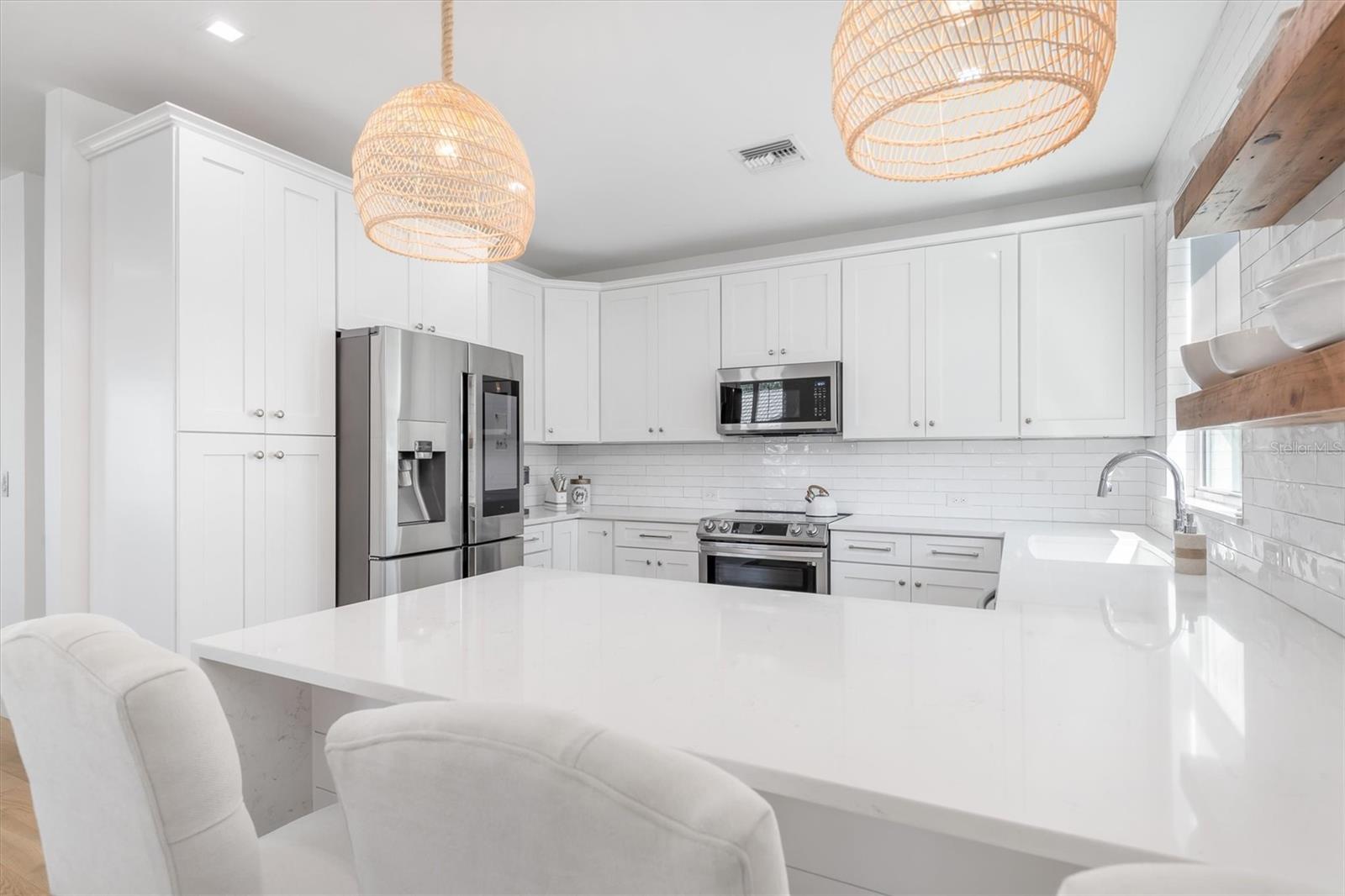 950 W OLYMPIA AVE, PUNTA GORDA, FL, 33950