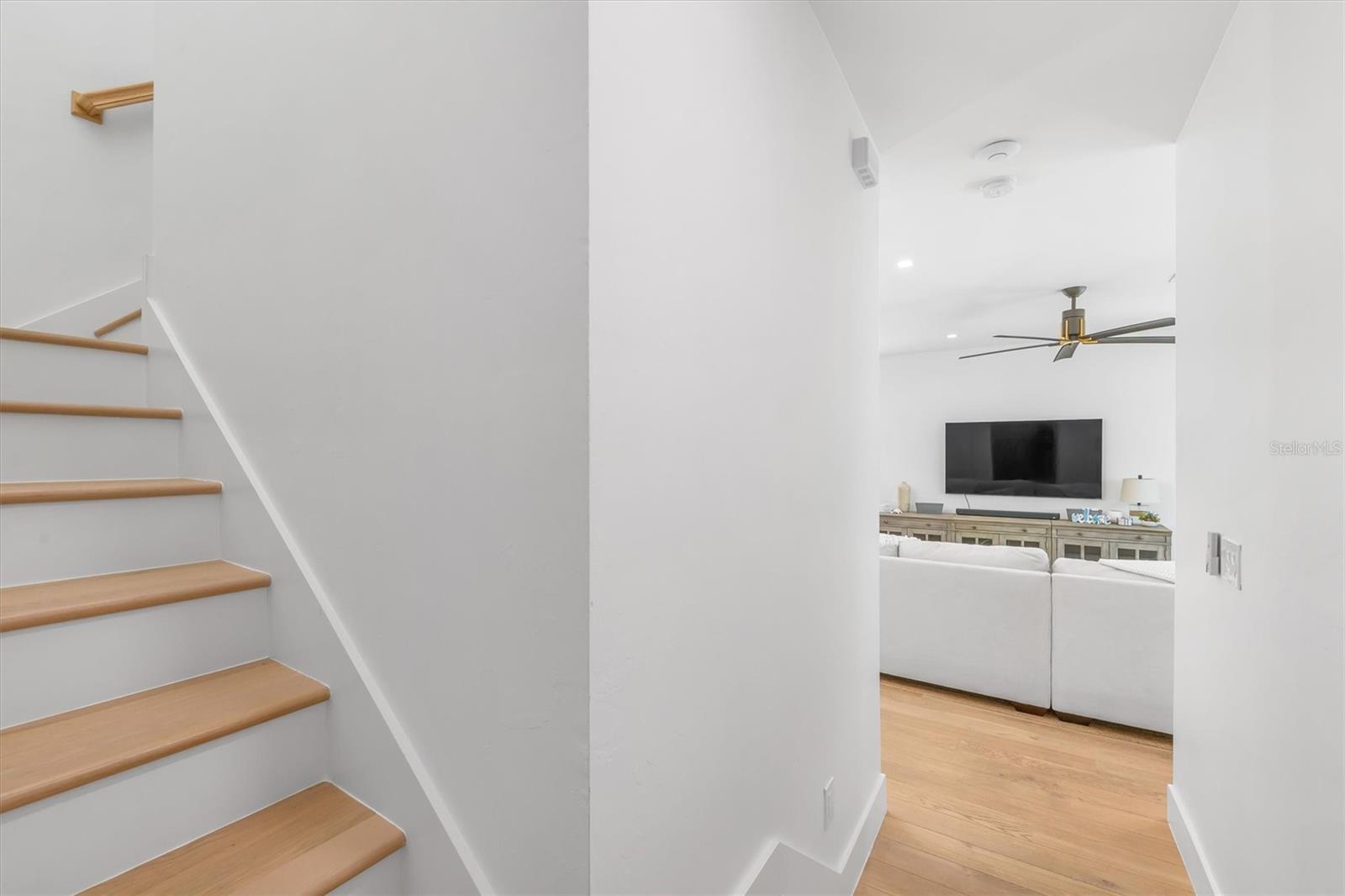 950 W OLYMPIA AVE, PUNTA GORDA, FL, 33950