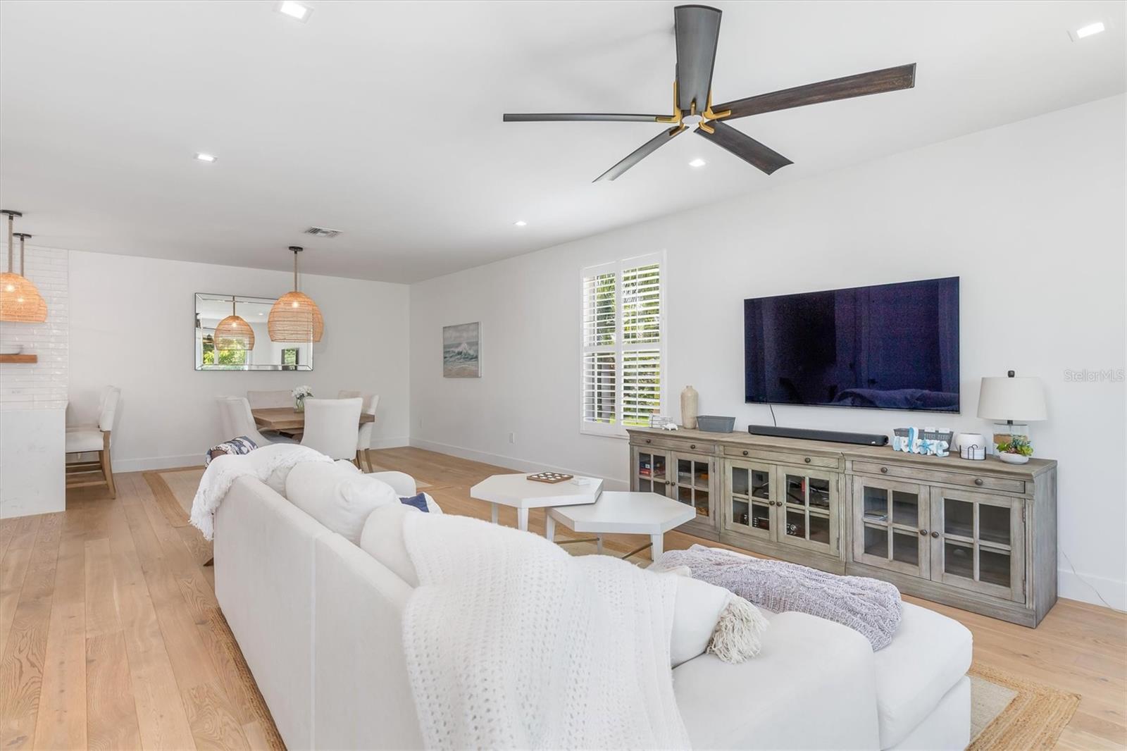 950 W OLYMPIA AVE, PUNTA GORDA, FL, 33950