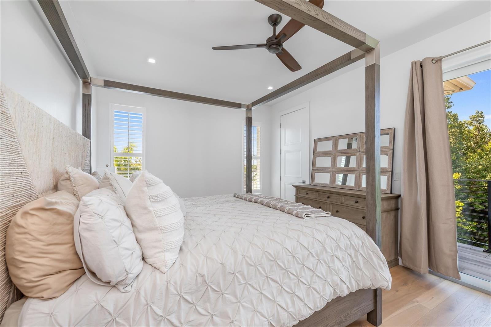 950 W OLYMPIA AVE, PUNTA GORDA, FL, 33950