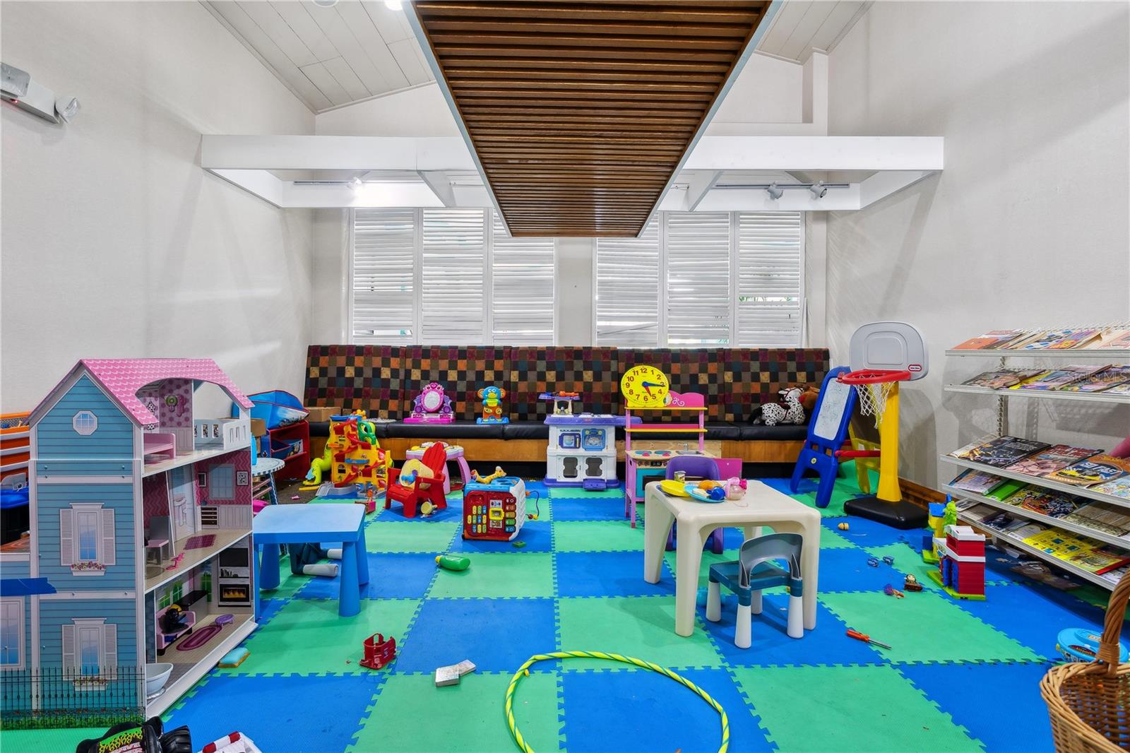 140 COCO PLUM, DAVENPORT, FL, 33897