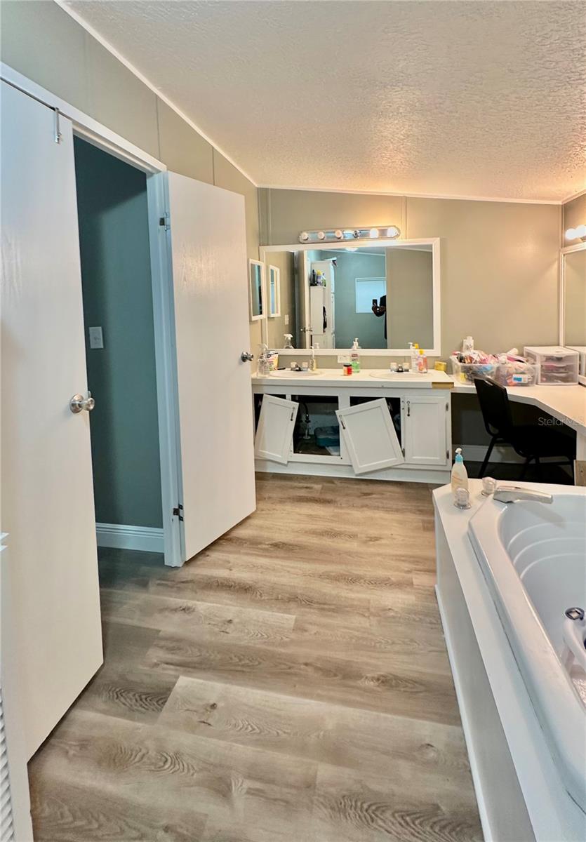 5012 S 66TH ST, TAMPA, FL, 33619