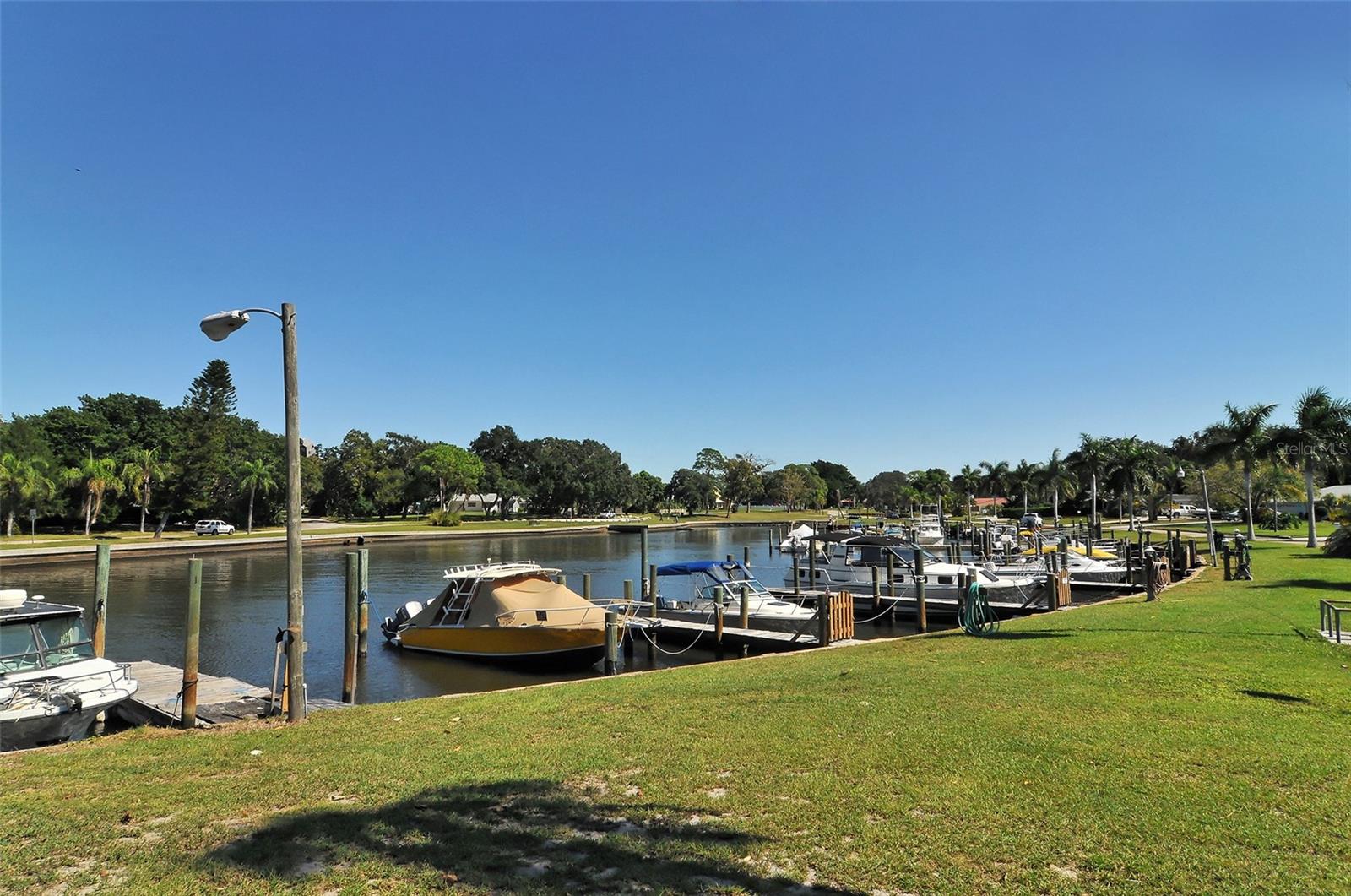 1111 MALLORCA DR, BRADENTON, FL, 34209