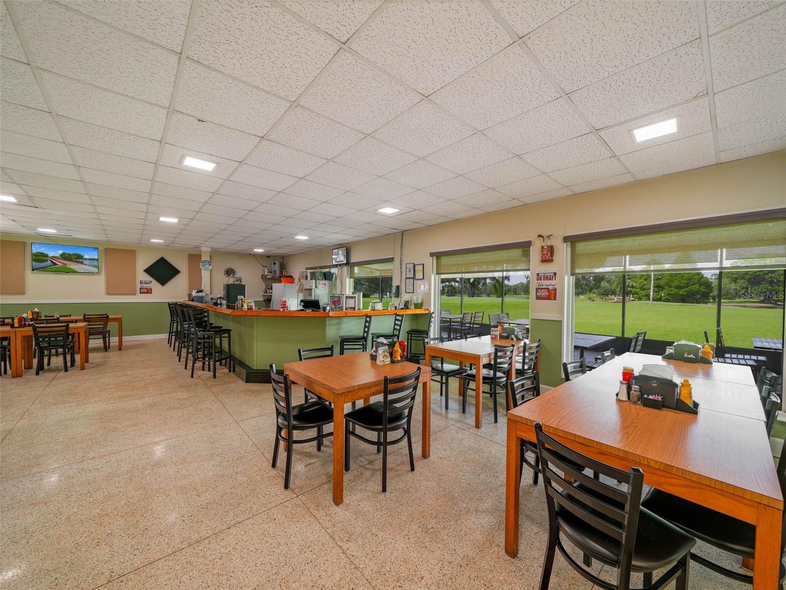 902 MAGNOLIA DR, INDIAN LAKE ESTATES, FL, 33855