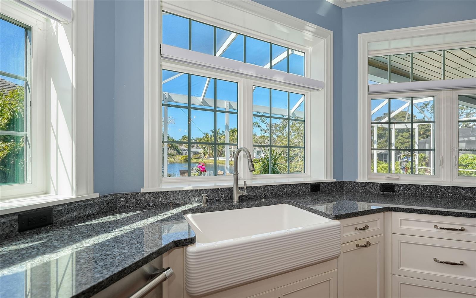 A4641145 Property Photo