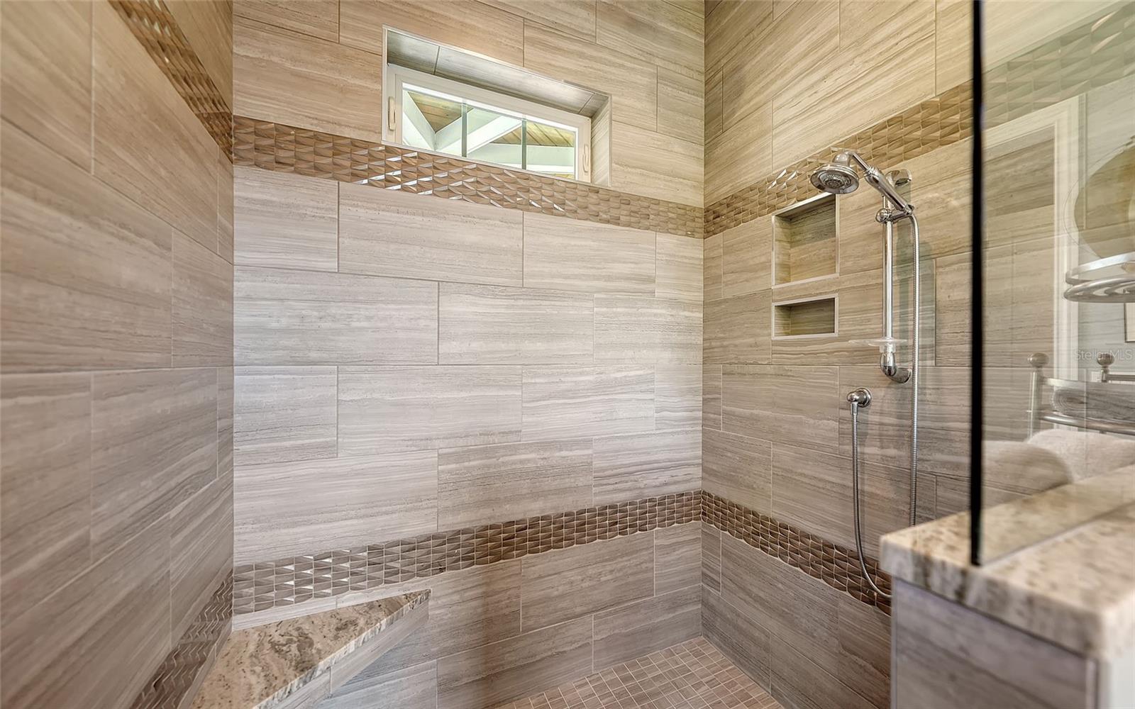 A4641145 Property Photo