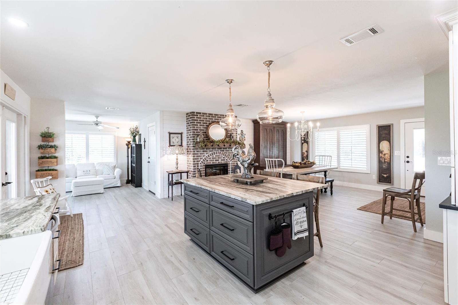 18379 MEYER AVE, PORT CHARLOTTE, FL, 33948