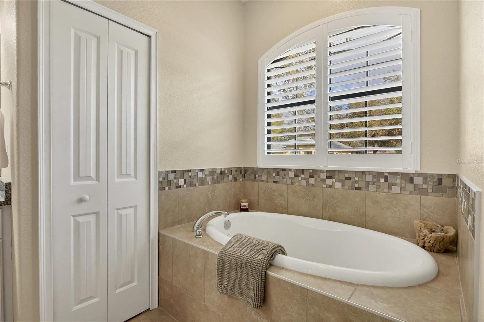 16229 EDILE AVE, PORT CHARLOTTE, FL, 33954