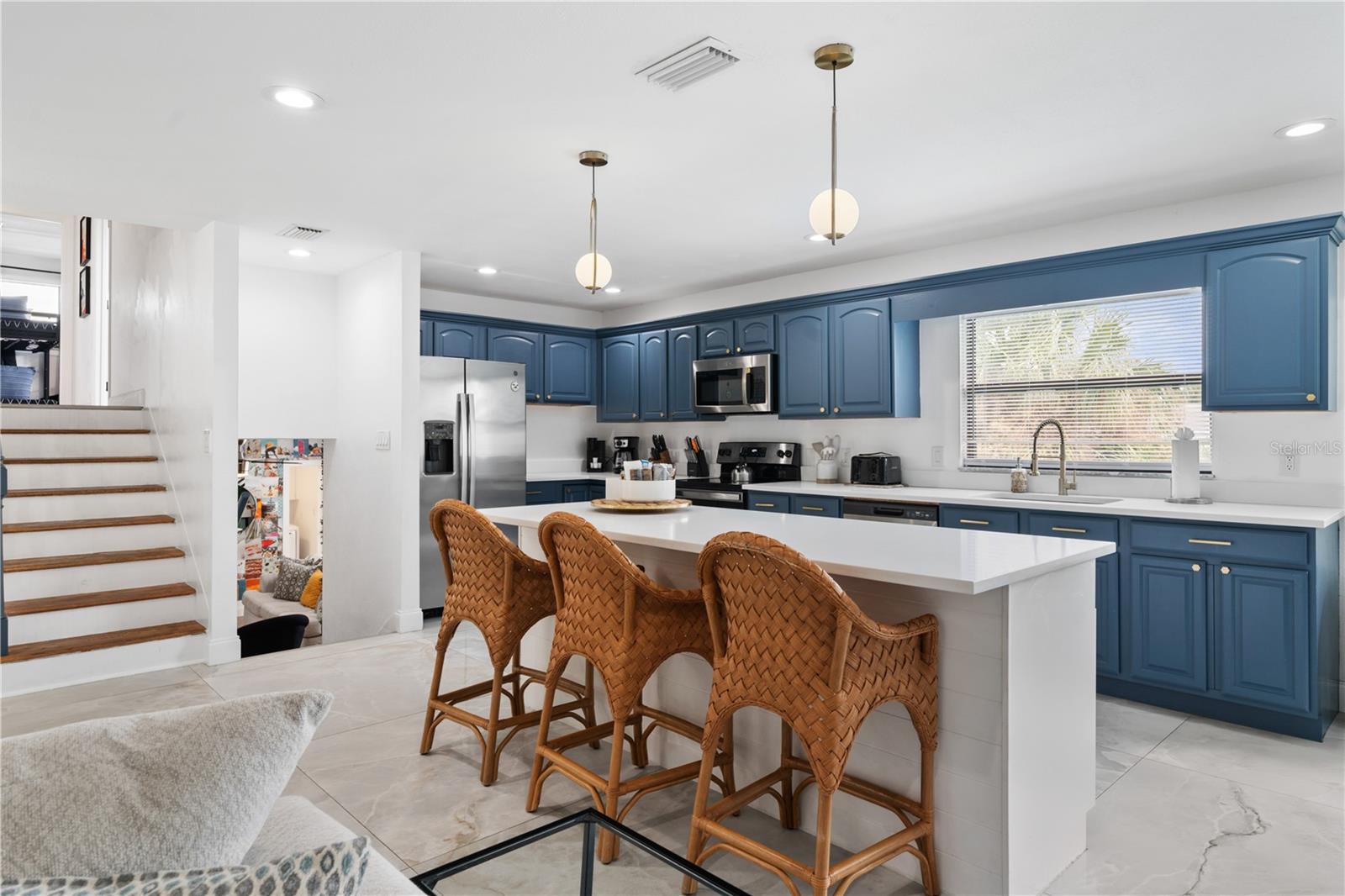 1731 CLEARWATER HARBOR DR, LARGO, FL, 33770