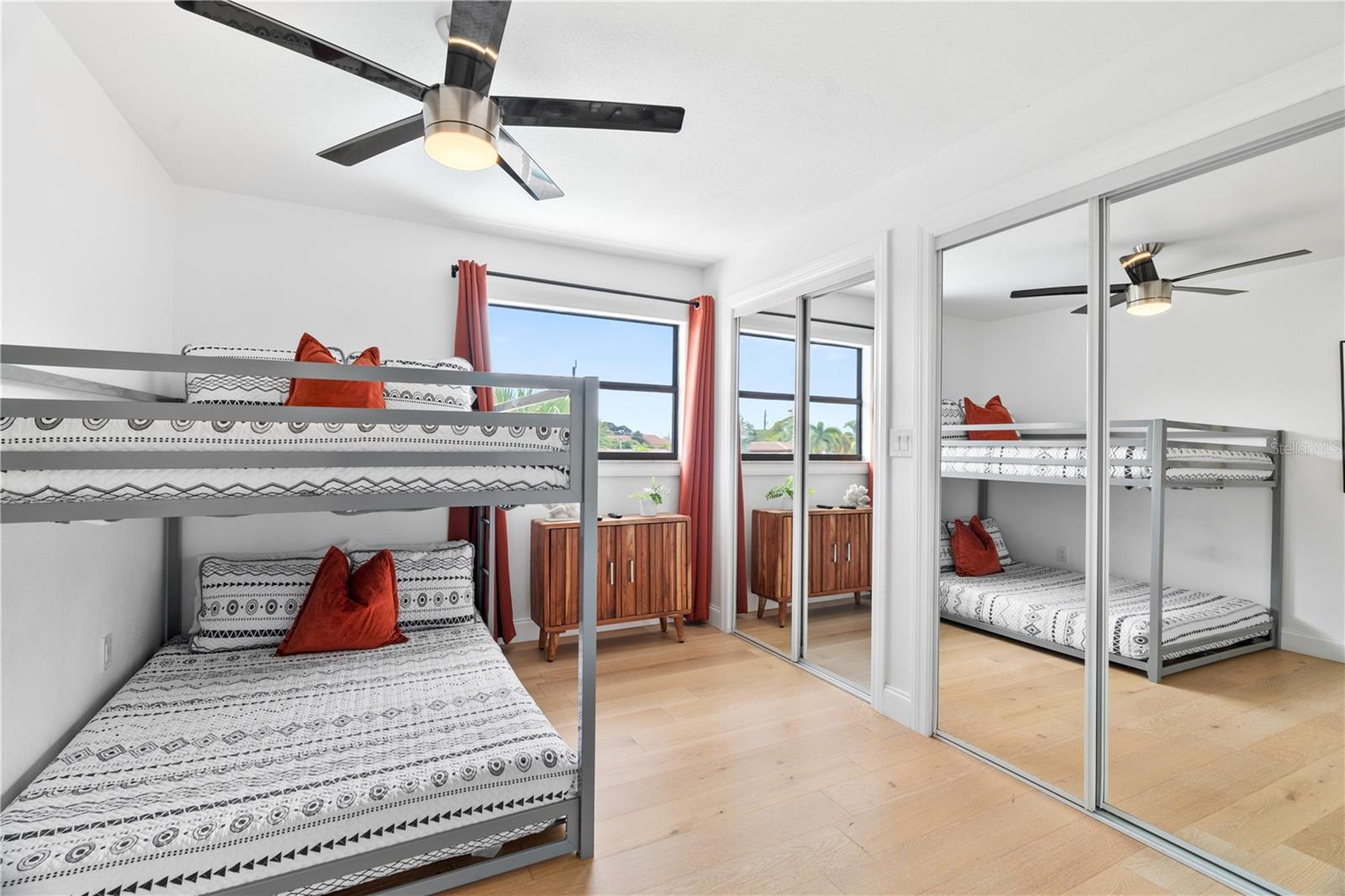 1731 CLEARWATER HARBOR DR, LARGO, FL, 33770