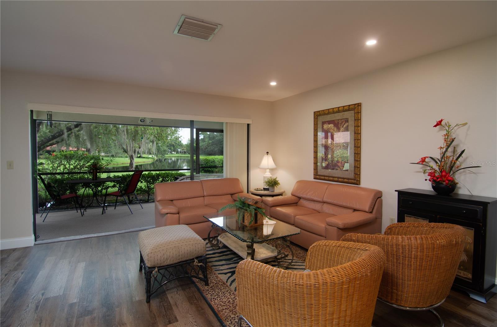 5635 GOLF POINTE DR #101, SARASOTA, FL, 34243