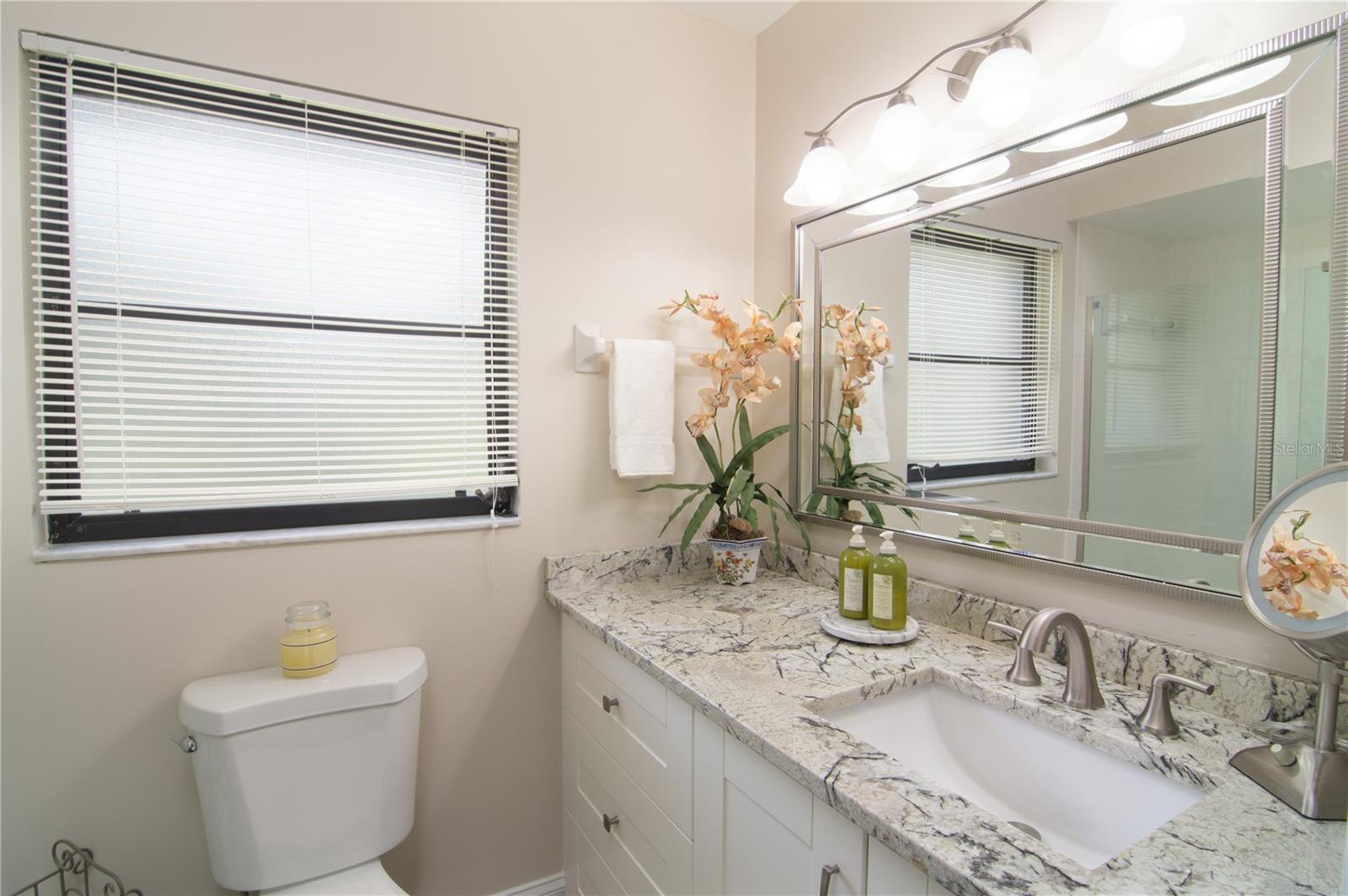 5635 GOLF POINTE DR #101, SARASOTA, FL, 34243