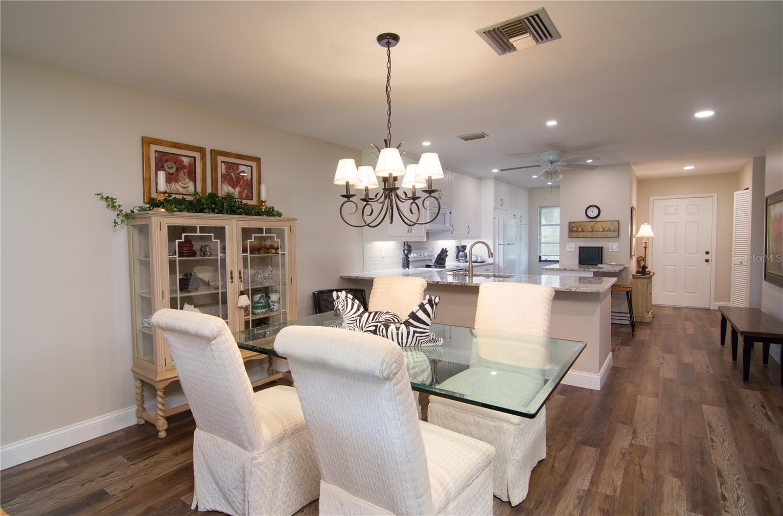5635 GOLF POINTE DR #101, SARASOTA, FL, 34243