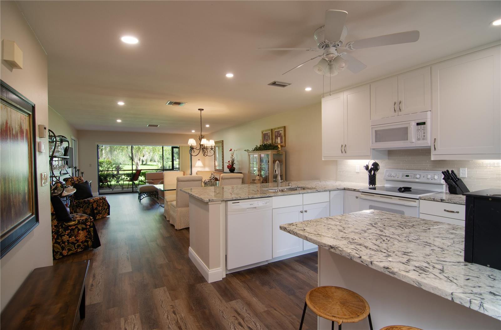 5635 GOLF POINTE DR #101, SARASOTA, FL, 34243