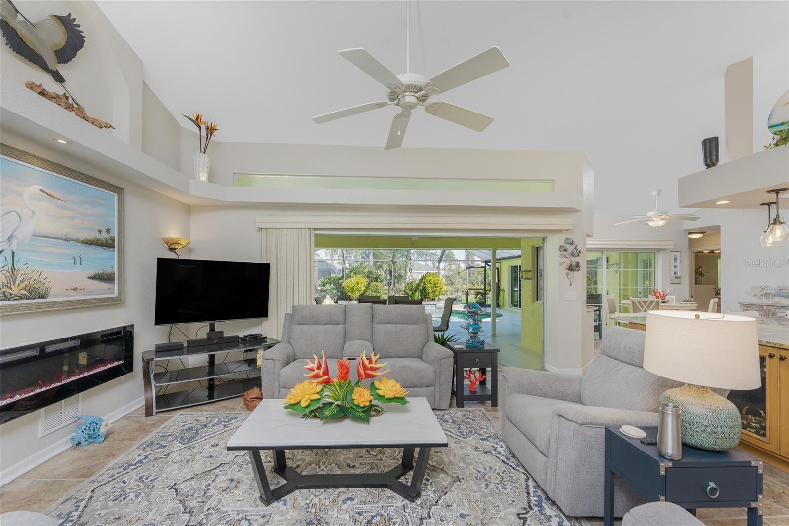 817 BOUNDARY BLVD, ROTONDA WEST, FL, 33947