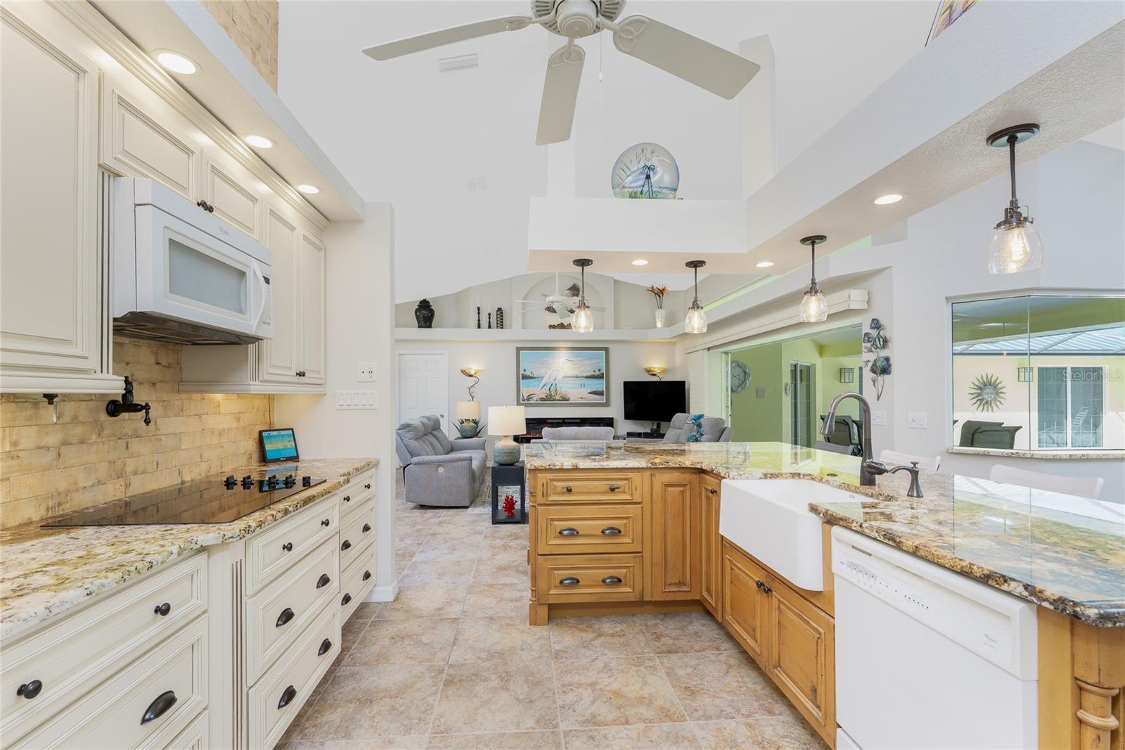 817 BOUNDARY BLVD, ROTONDA WEST, FL, 33947