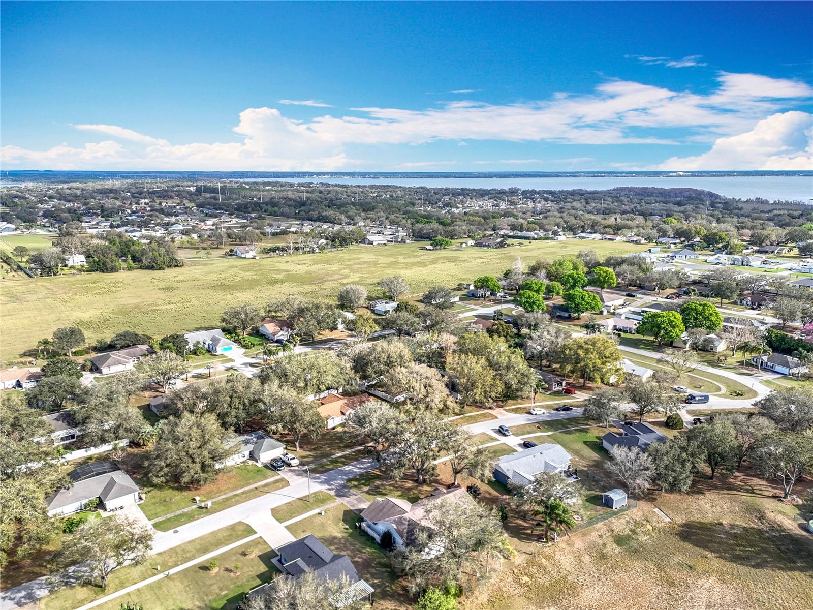 37042 SANDY LN, GRAND ISLAND, FL, 32735