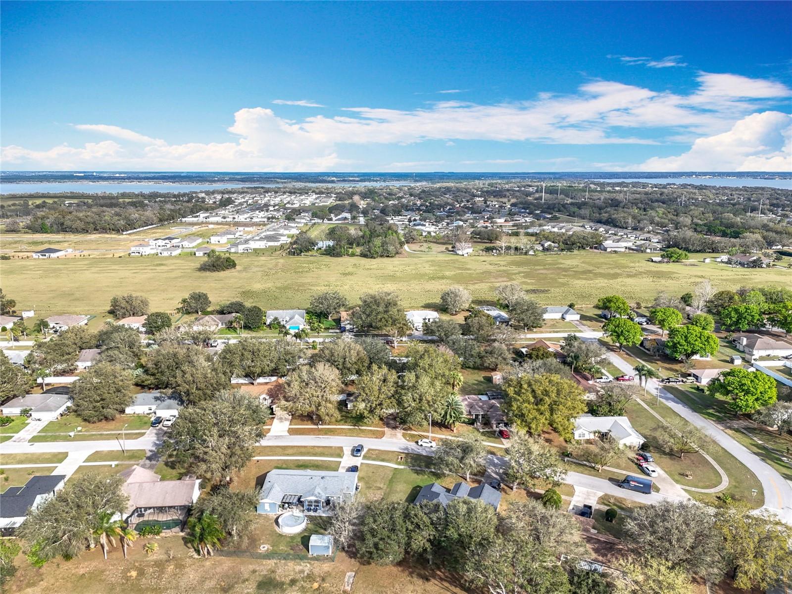 37042 SANDY LN, GRAND ISLAND, FL, 32735