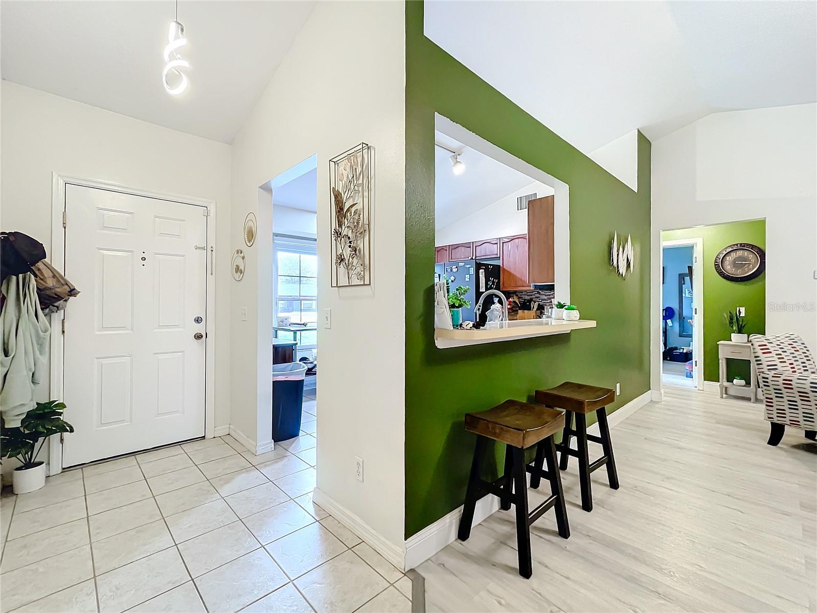 37042 SANDY LN, GRAND ISLAND, FL, 32735