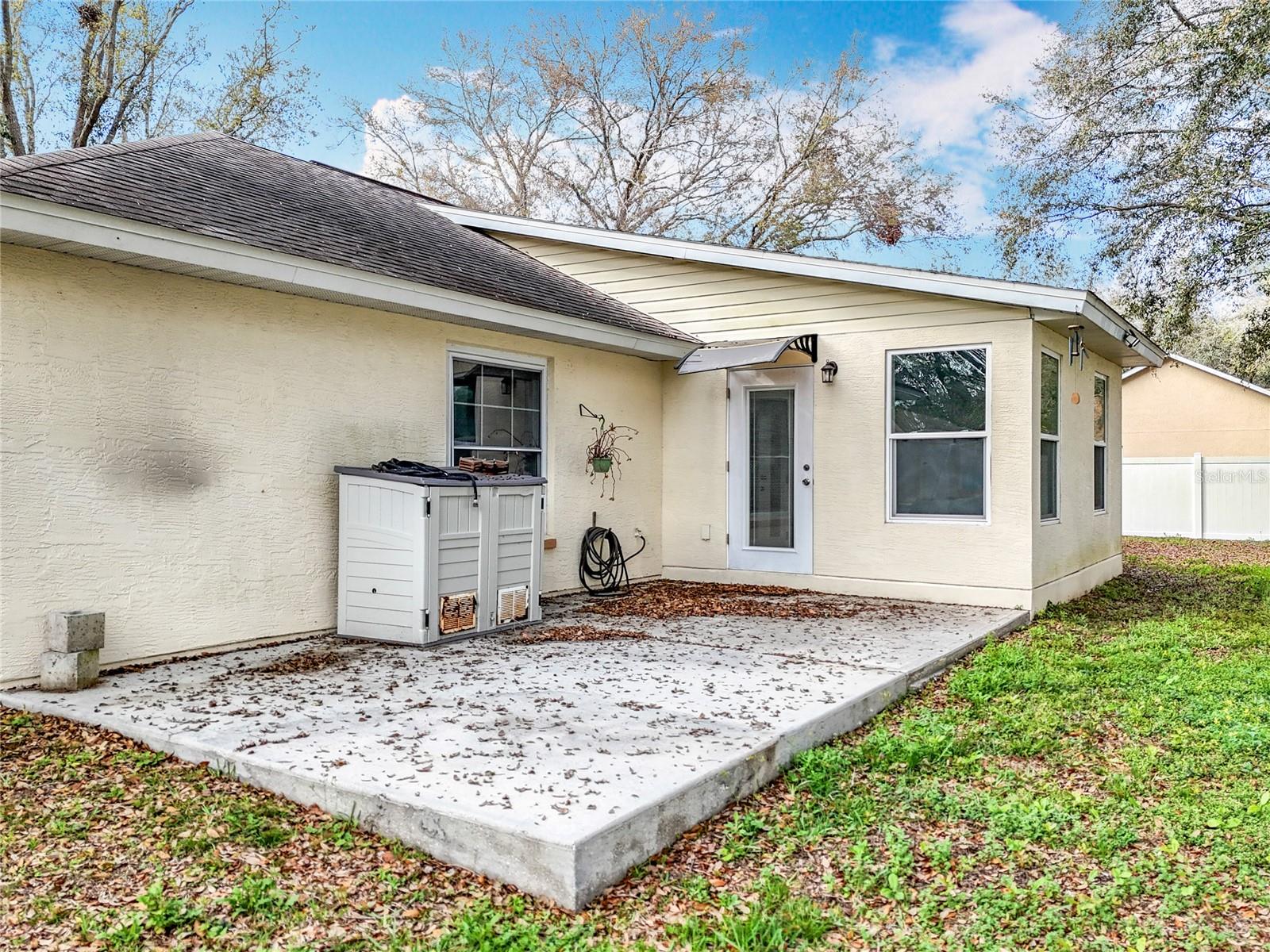 37042 SANDY LN, GRAND ISLAND, FL, 32735
