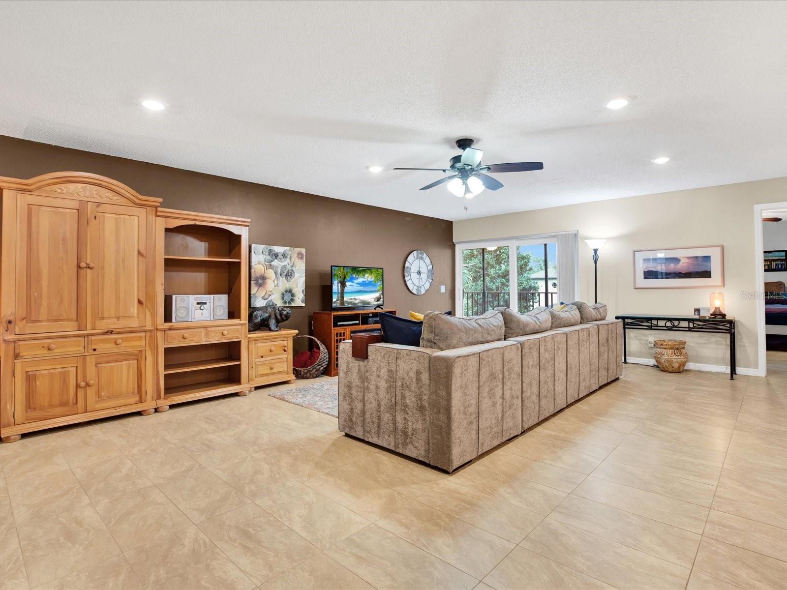 4524 SOUTHAMPTON CT #4524, TAMPA, FL, 33618