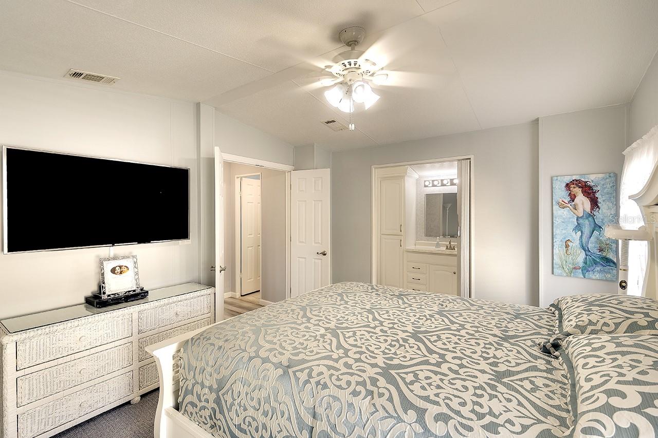 2081 DETROITER ST, SARASOTA, FL, 34231