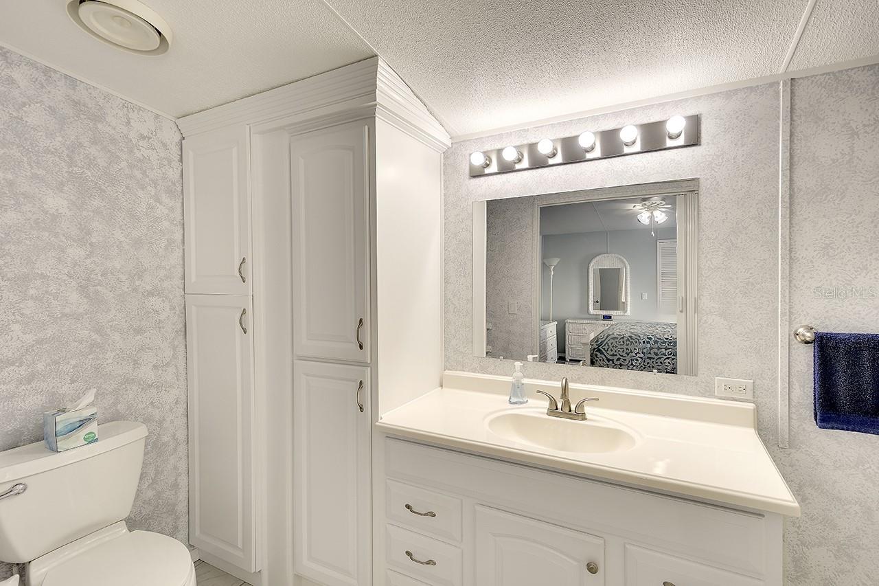 2081 DETROITER ST, SARASOTA, FL, 34231