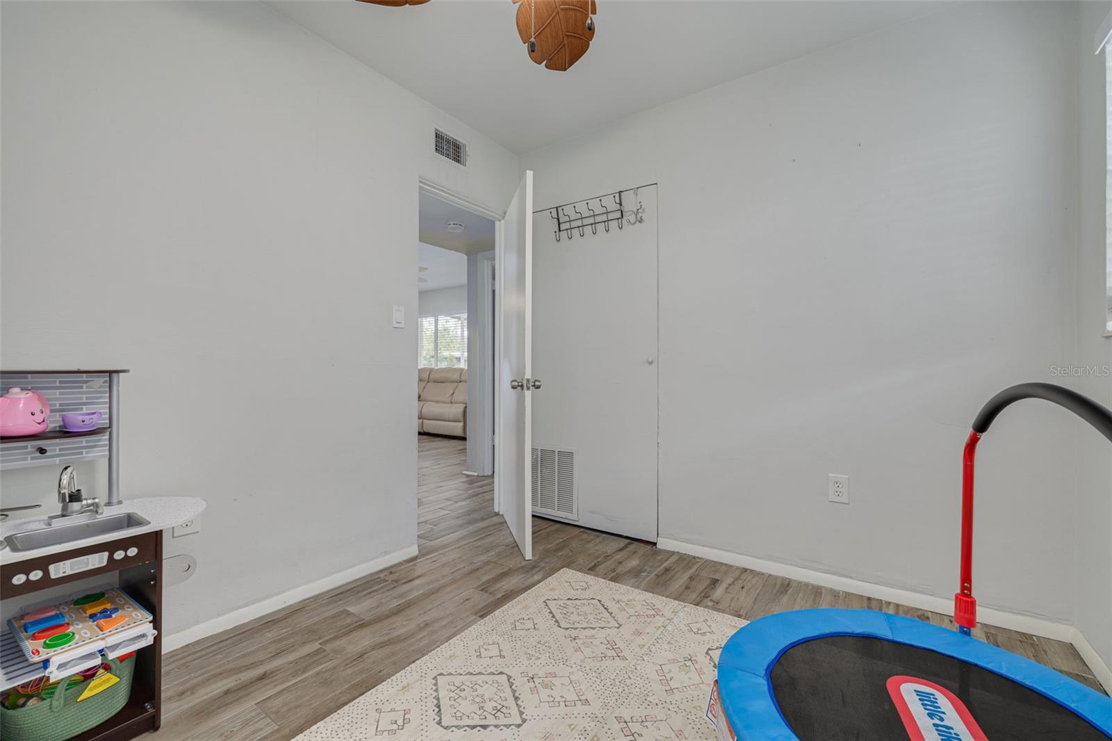 9325 90TH TER, SEMINOLE, FL, 33777