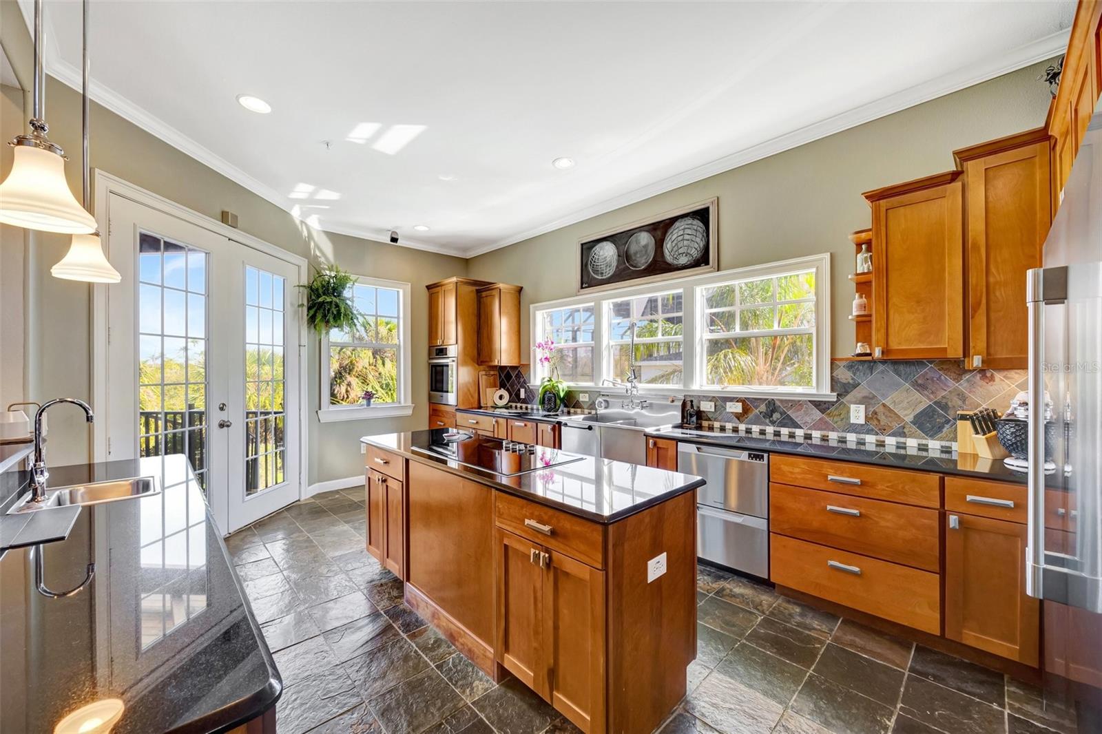 4707 TROYDALE RD, TAMPA, FL, 33615