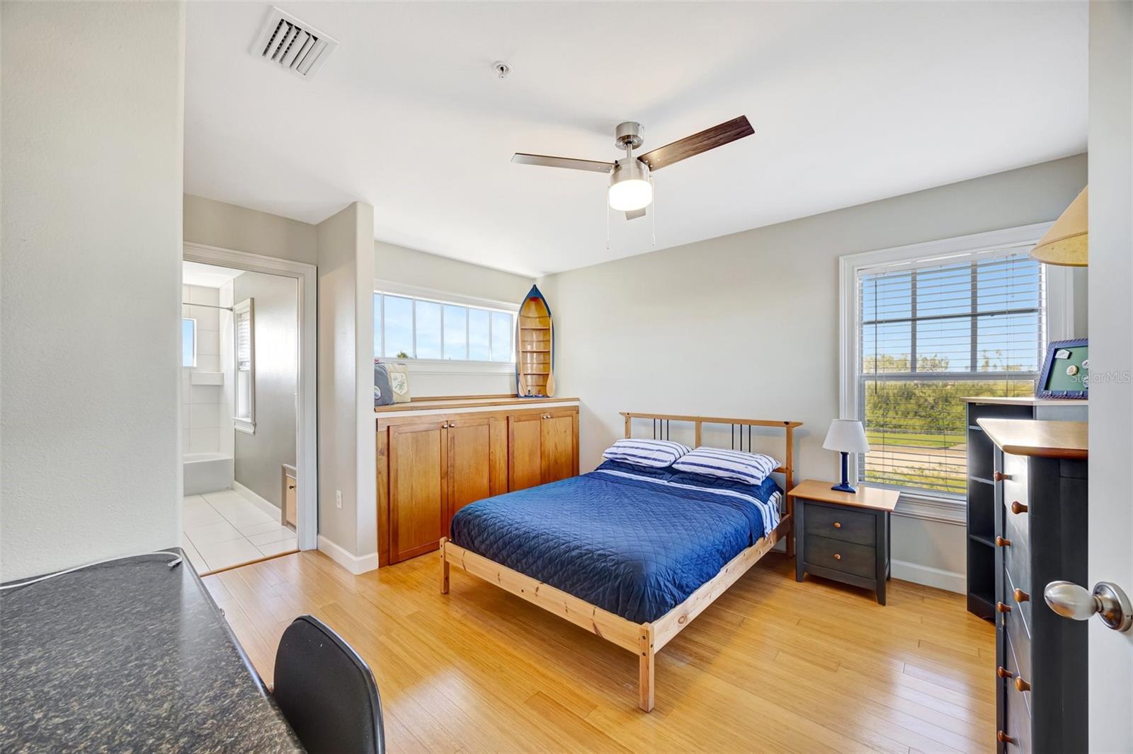 4707 TROYDALE RD, TAMPA, FL, 33615