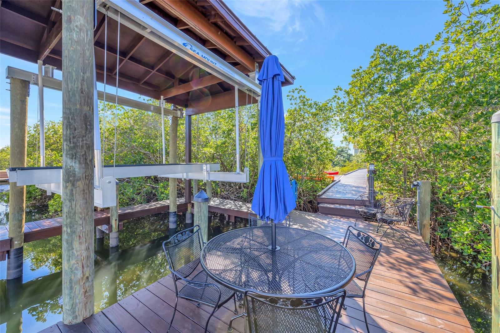 4707 TROYDALE RD, TAMPA, FL, 33615