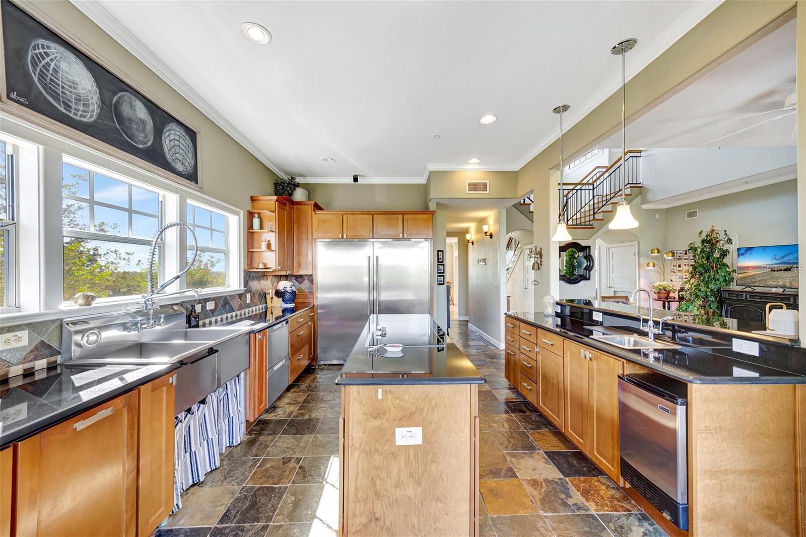 4707 TROYDALE RD, TAMPA, FL, 33615