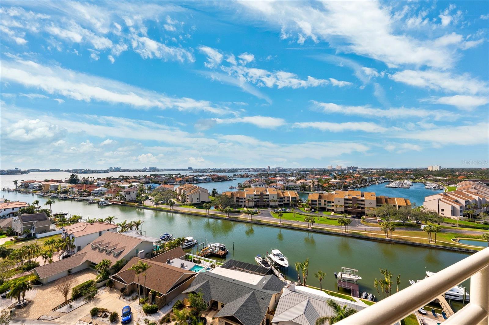 5950 PELICAN BAY PLZ S #PH-2F, GULFPORT, FL, 33707