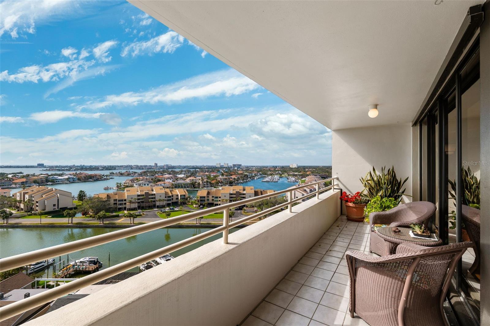 5950 PELICAN BAY PLZ S #PH-2F, GULFPORT, FL, 33707