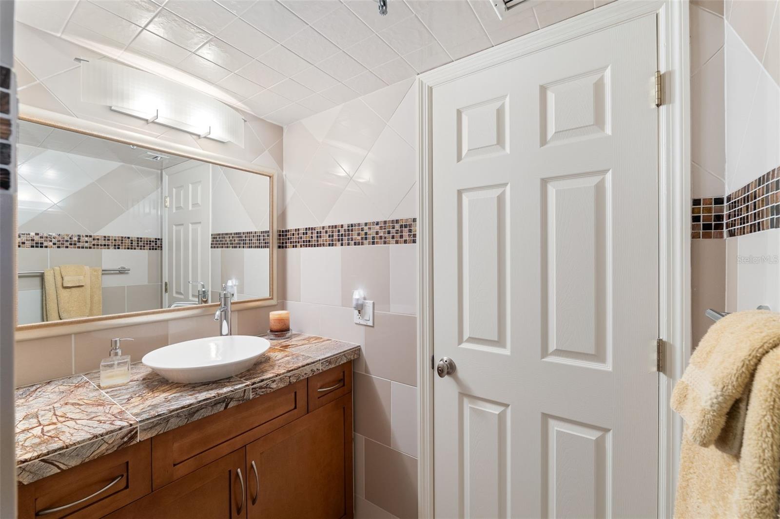 5950 PELICAN BAY PLZ S #PH-2F, GULFPORT, FL, 33707