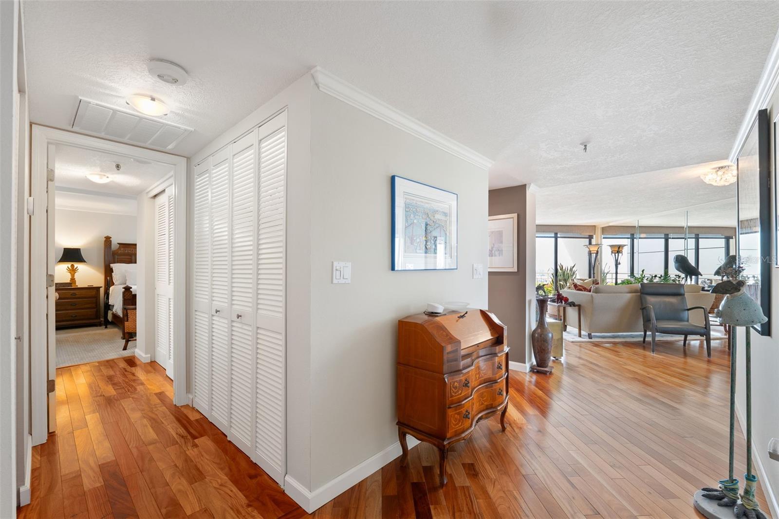 5950 PELICAN BAY PLZ S #PH-2F, GULFPORT, FL, 33707