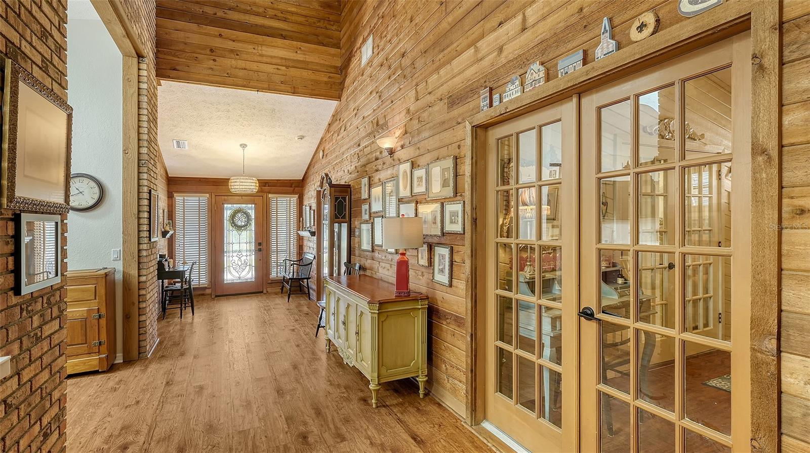 1525 HINTON ST, PORT CHARLOTTE, FL, 33952