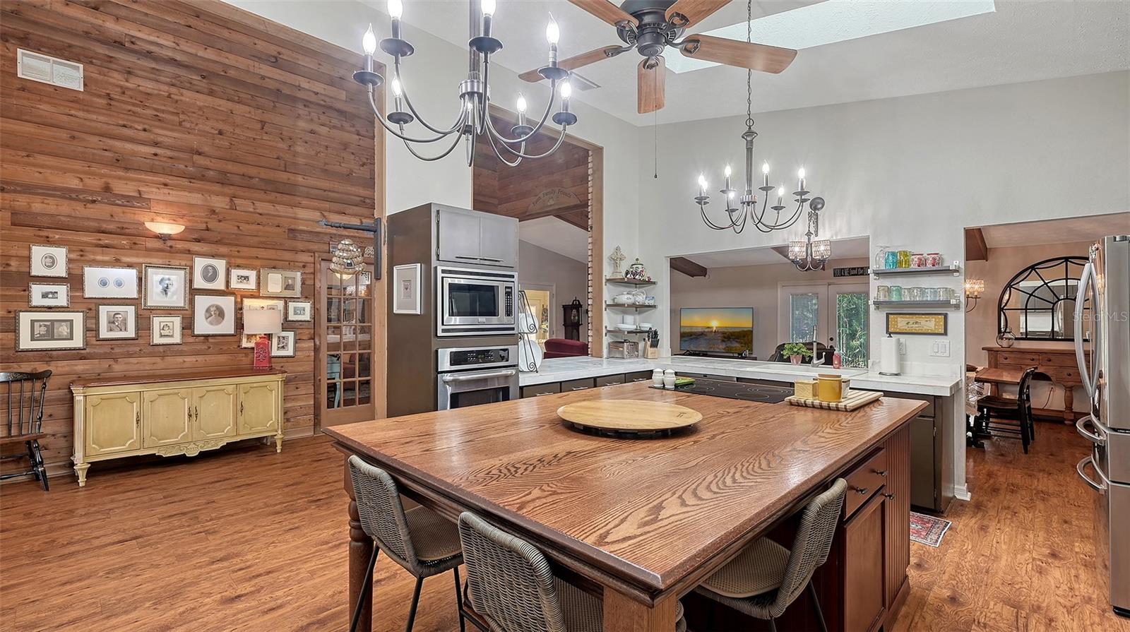 1525 HINTON ST, PORT CHARLOTTE, FL, 33952