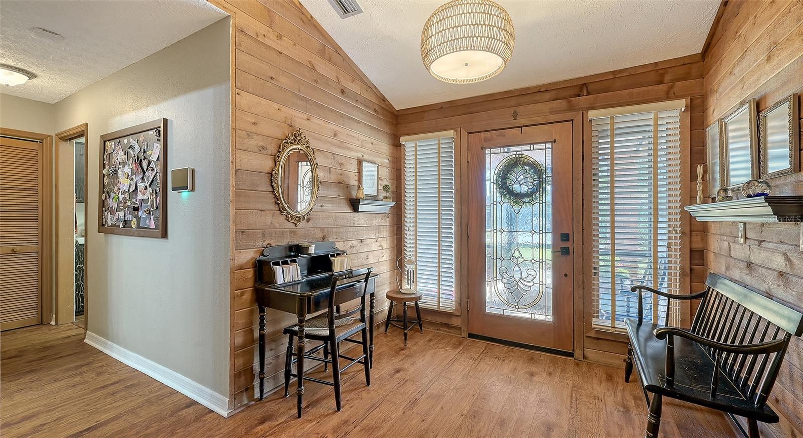 1525 HINTON ST, PORT CHARLOTTE, FL, 33952