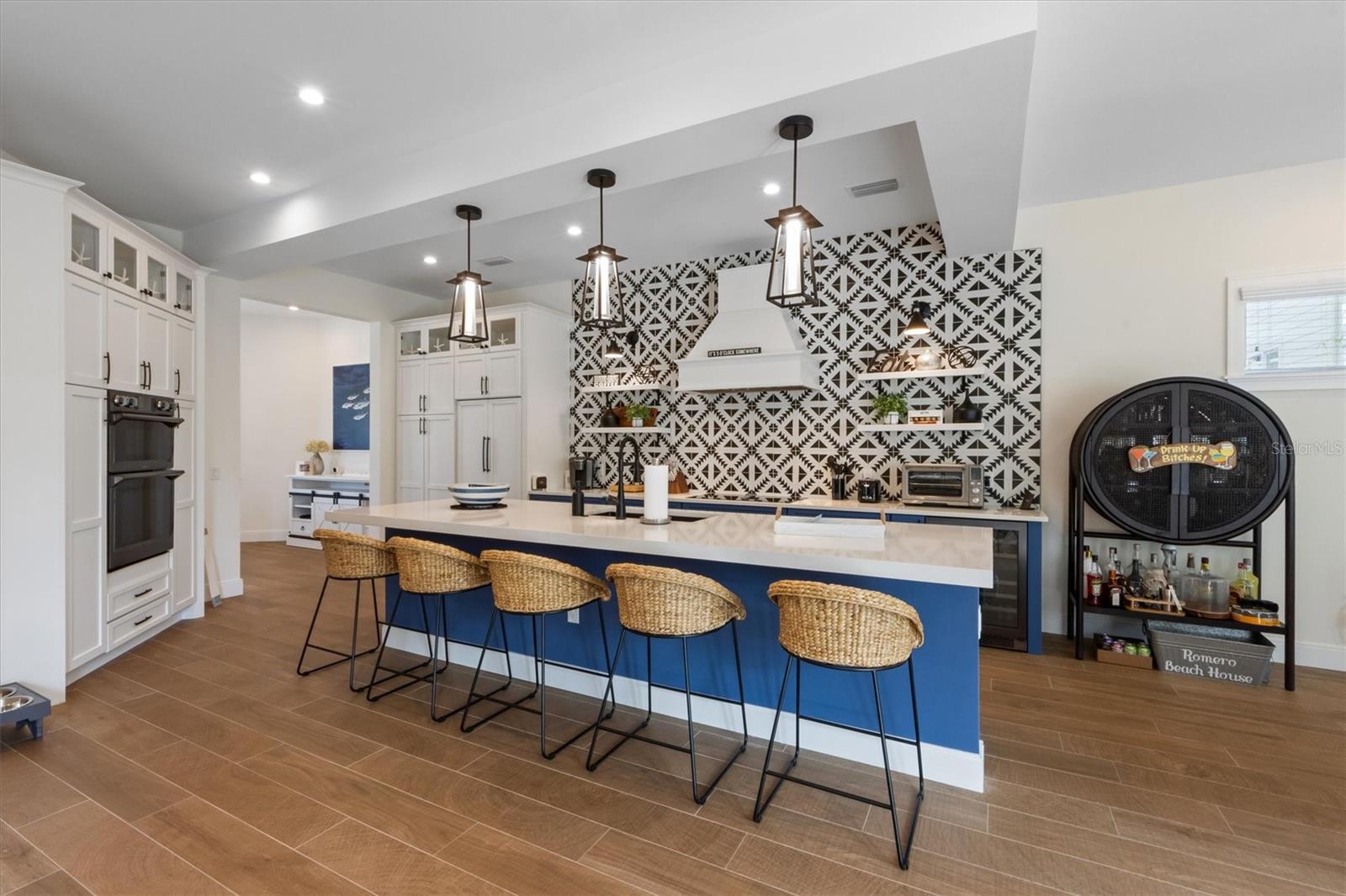 211 81ST ST #B, HOLMES BEACH, FL, 34217