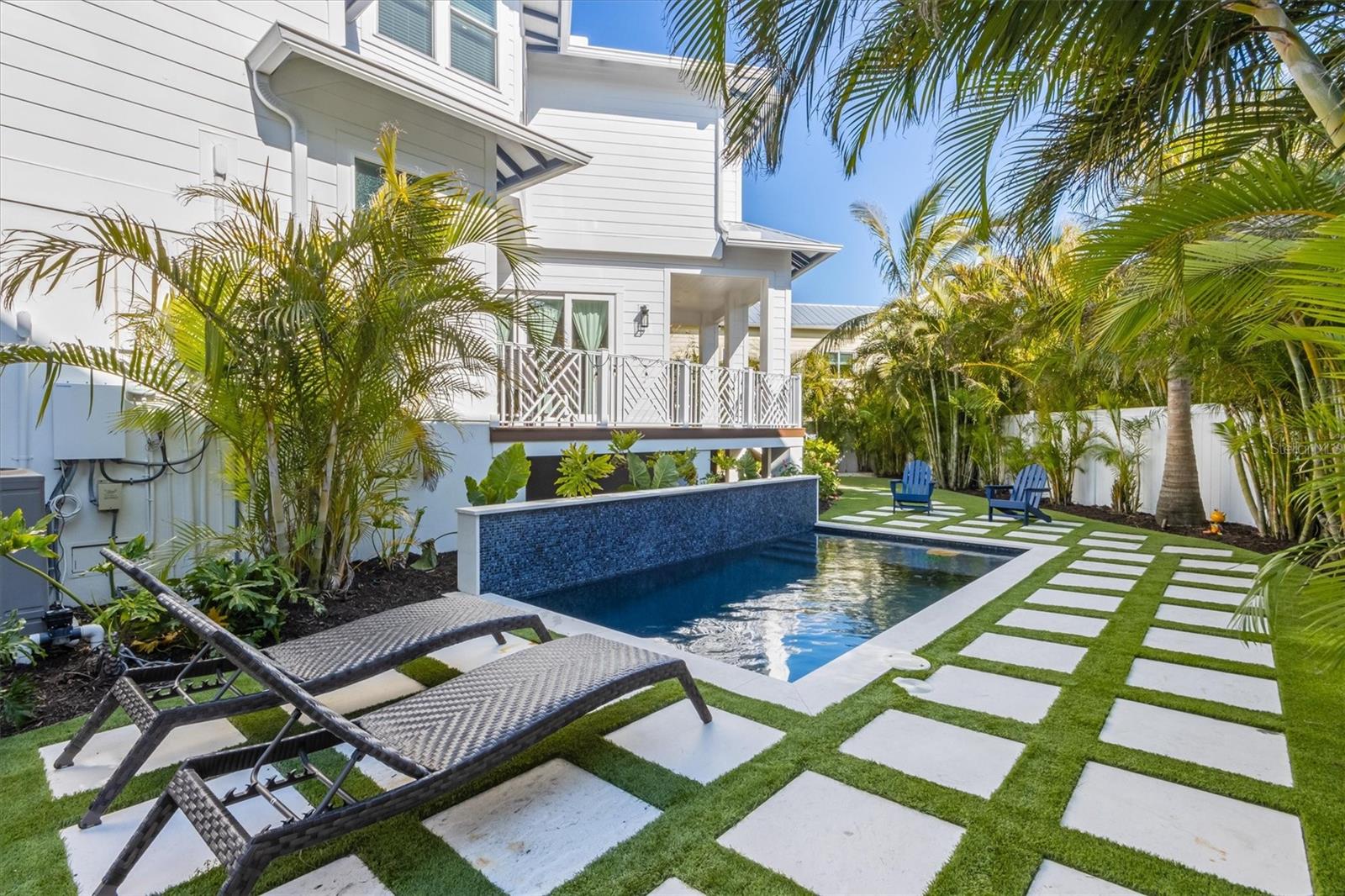 211 81ST ST #B, HOLMES BEACH, FL, 34217