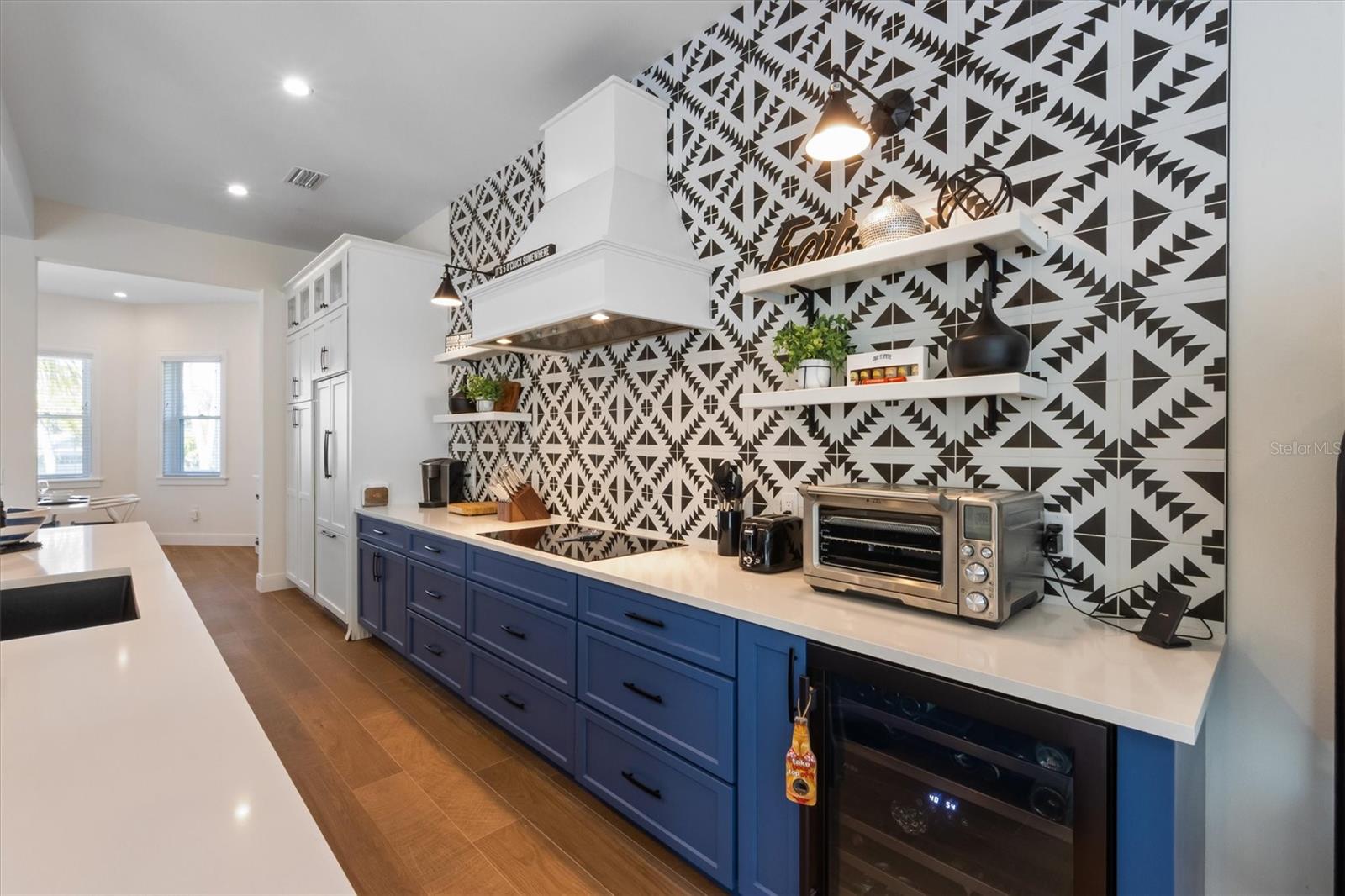 211 81ST ST #B, HOLMES BEACH, FL, 34217